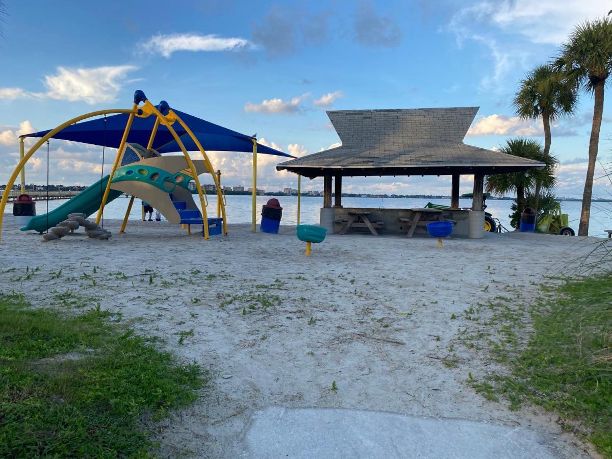 This Homestay Oasis Is The Cape'S Best Place To Stay Cape Coral Luaran gambar